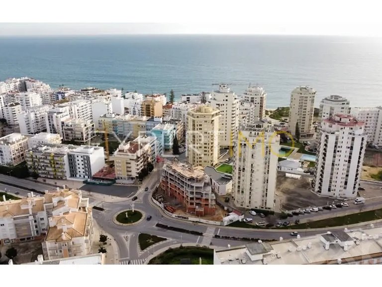 Apartment for Sale in Armação De Pêra, Silves, Portugal 12