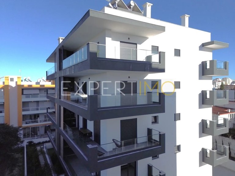 Apartment for Sale in Portimão, Portimão, Portugal 49