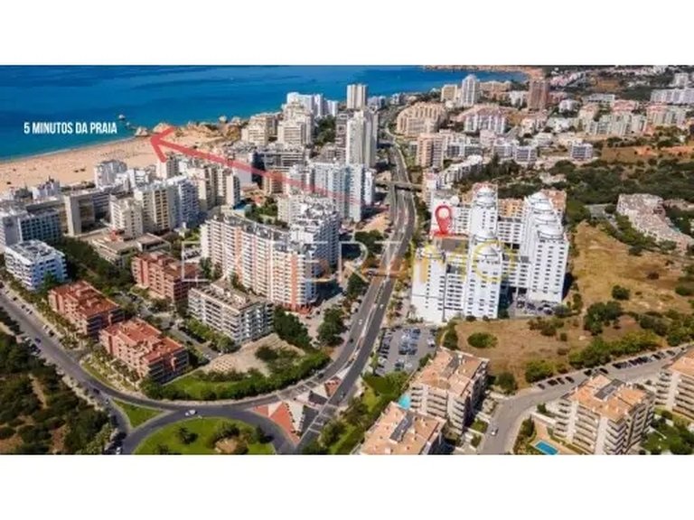 Apartment for Sale in Portimão, Portimão, Portugal 18