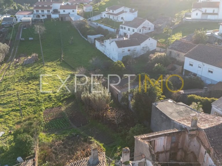 Villa for Sale in Almalaguês, Beira Litoral, Portugal 6