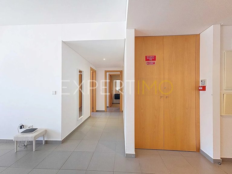 Apartment for Sale in Portimão, Portimão, Portugal 14