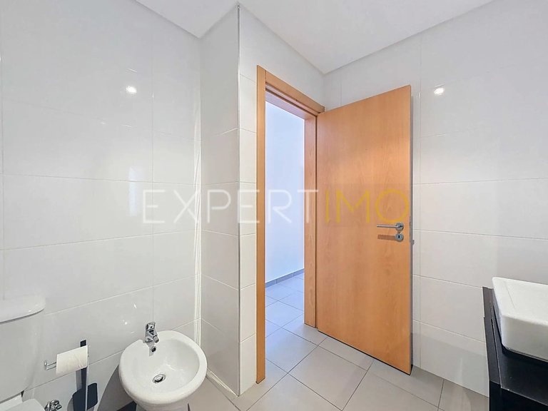 Apartment for Sale in Portimão, Portimão, Portugal 27