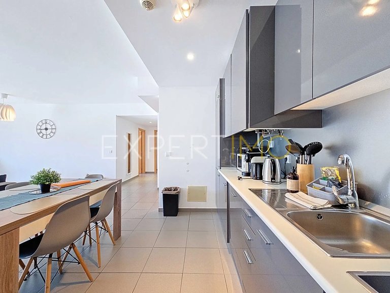 Apartment for Sale in Portimão, Portimão, Portugal 3