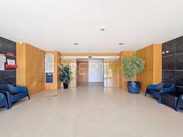 Apartment for Sale in Portimão, Portimão, Portugal 33