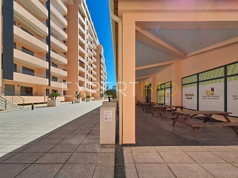 Apartment for Sale in Portimão, Portimão, Portugal 46