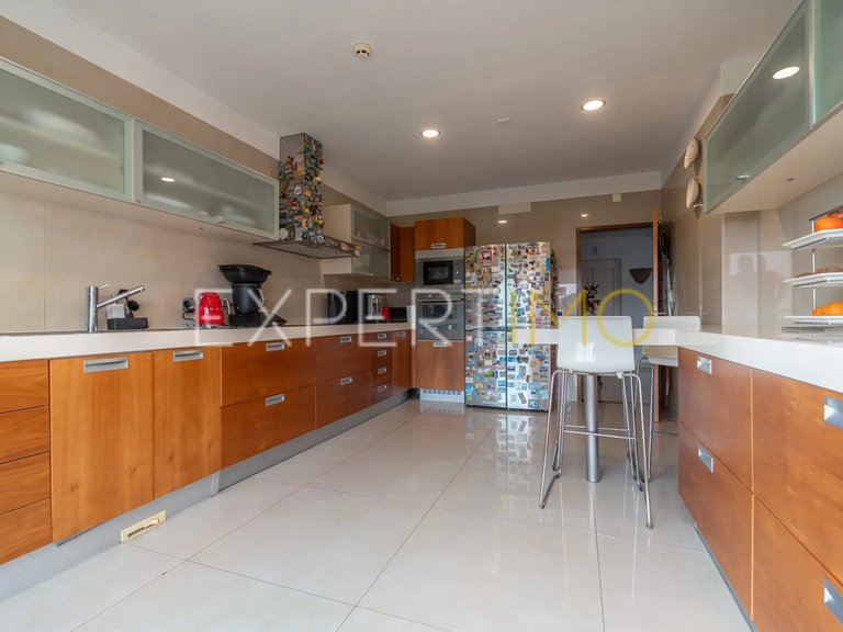 Villa for Sale in Santo António Dos Olivais, Beira Litoral, Portugal 20