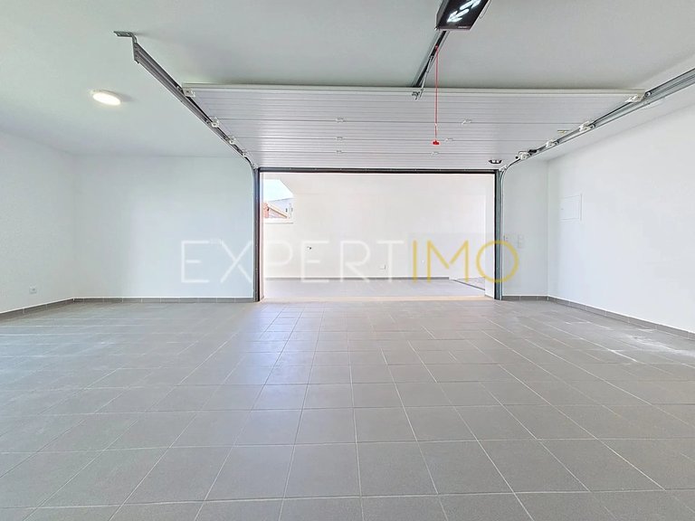 Villa for Sale in Portimão, Portimão, Portugal 28