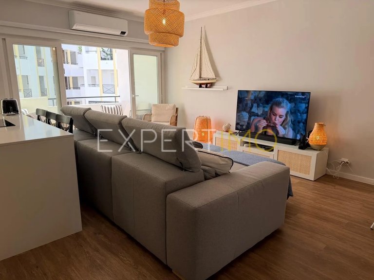 Apartment for Sale in Quarteira, Loulé, Portugal 16