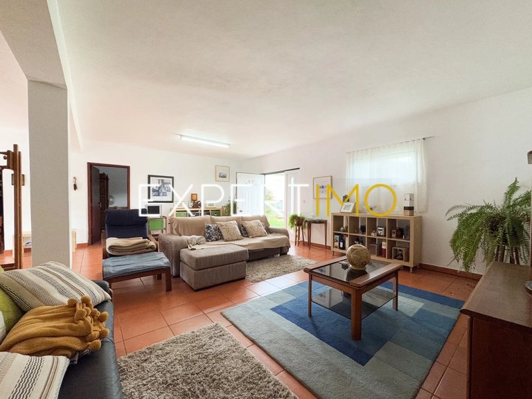 Villa for Sale in Ceira, Beira Litoral, Portugal 1