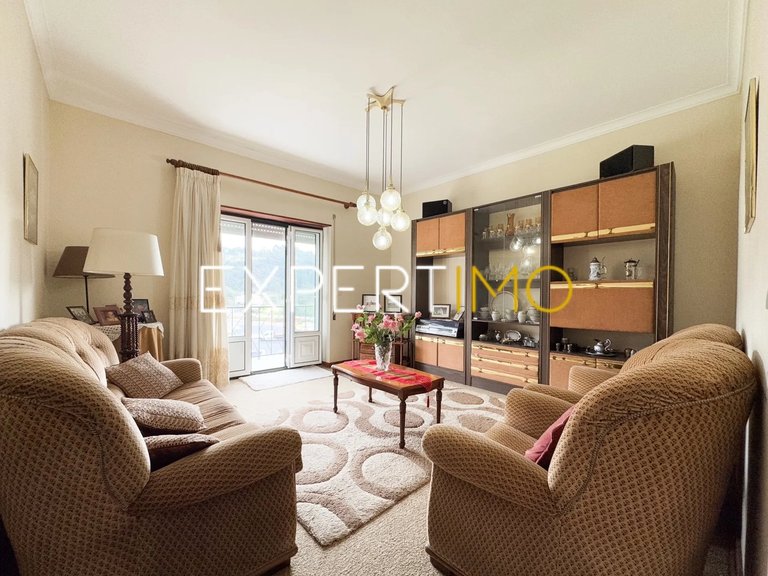 Villa for Sale in Ceira, Beira Litoral, Portugal 11