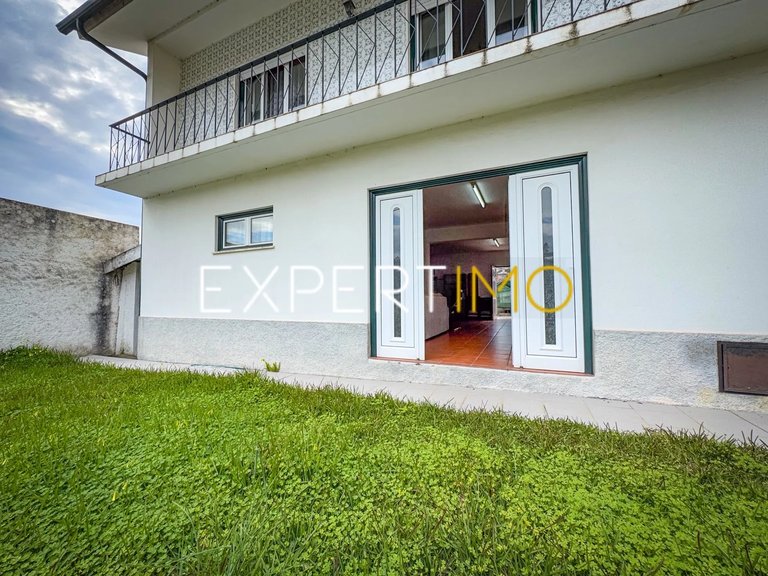 Villa for Sale in Ceira, Beira Litoral, Portugal 16