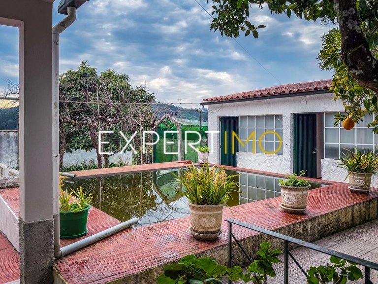 Villa for Sale in Ceira, Beira Litoral, Portugal 4