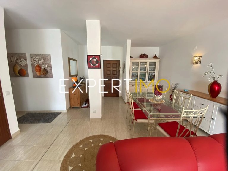 Apartment for Sale in Quarteira, Loulé, Portugal 11