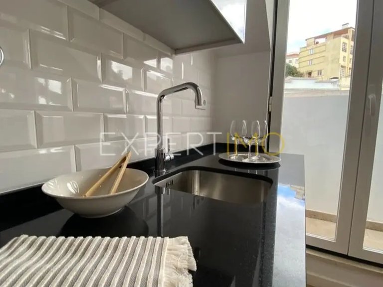 Apartment for Sale in São Vicente De Fora, Lisbon, Portugal 5