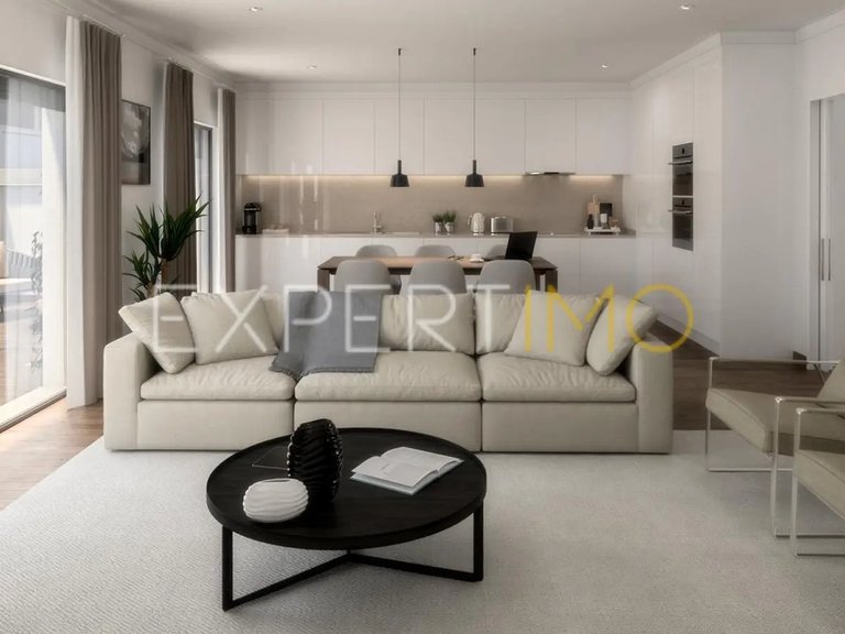 Villa for Sale in Portimão, Portimão, Portugal 11