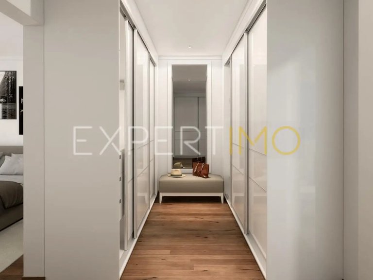 Villa for Sale in Portimão, Portimão, Portugal 12