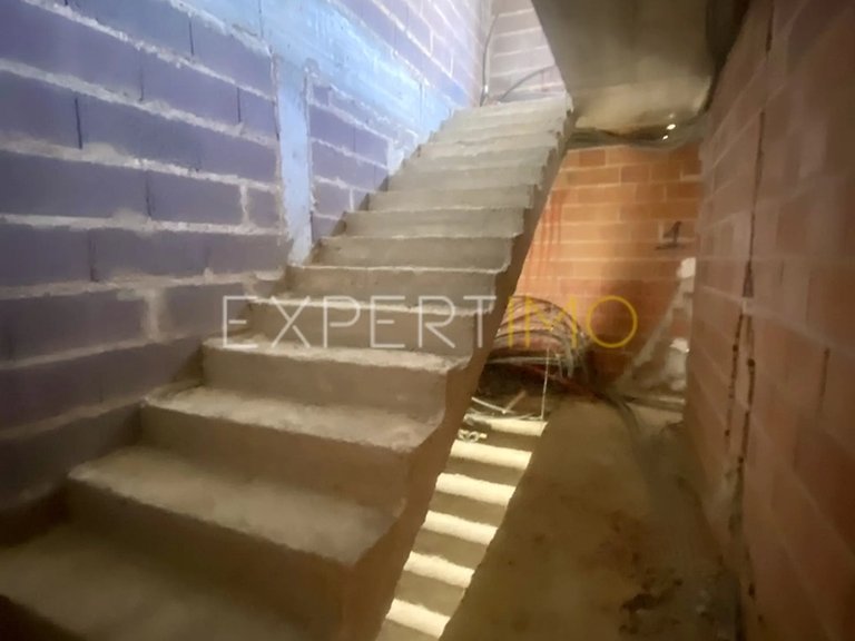 Villa for Sale in Portimão, Portimão, Portugal 24