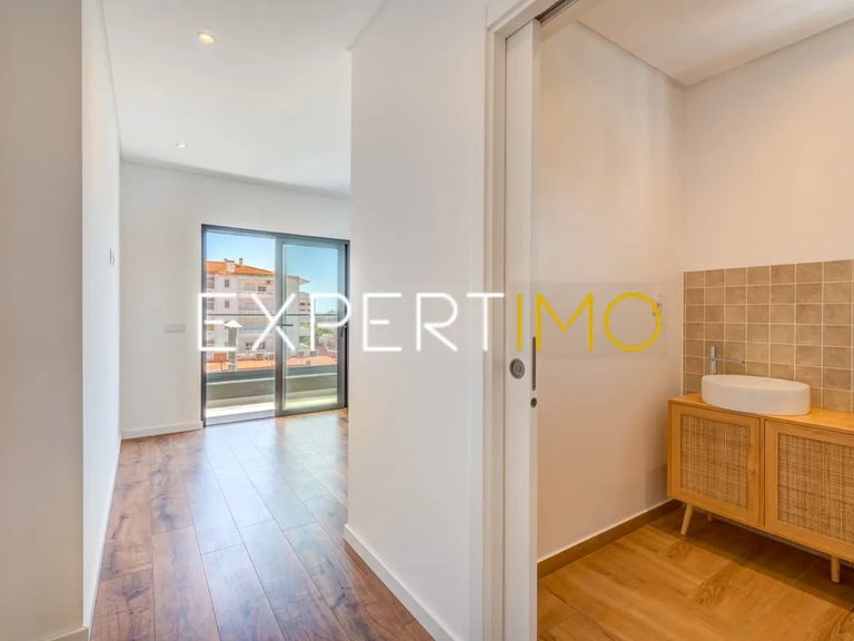Apartment for Sale in Portimão, Portimão, Portugal 29