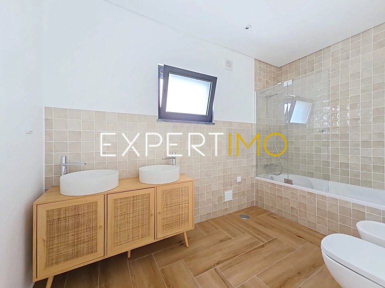 Apartment for Sale in Portimão, Portimão, Portugal 37
