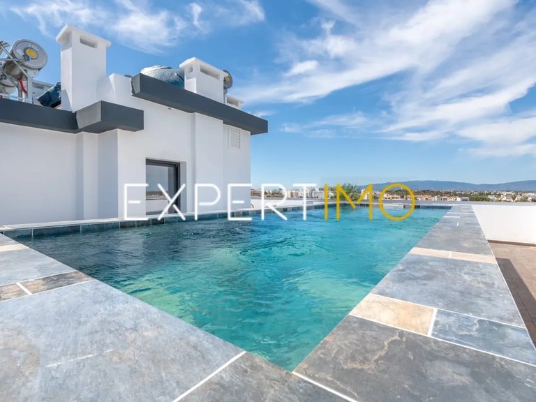 Apartment for Sale in Portimão, Portimão, Portugal 40