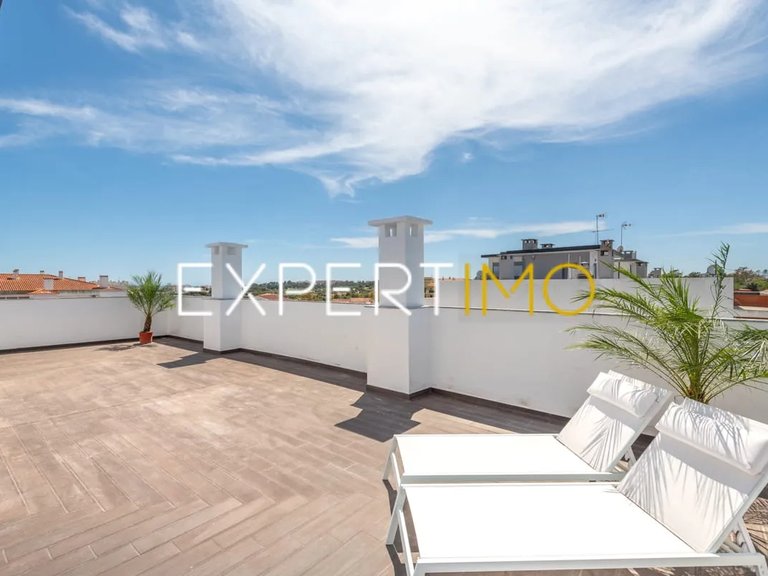 Apartment for Sale in Portimão, Portimão, Portugal 5