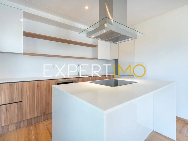 Apartment for Sale in Portimão, Portimão, Portugal 8