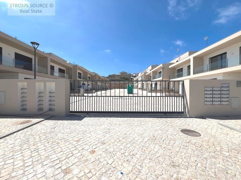 Villa for Sale in Areia Branca, Lourinhã, Lourinhã 12