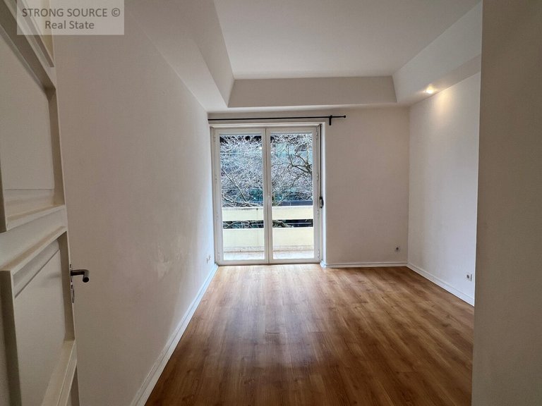 Apartment for Rent in Avenidas Novas, Lisbon 17