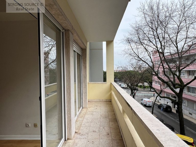 Apartment for Rent in Avenidas Novas, Lisbon 19
