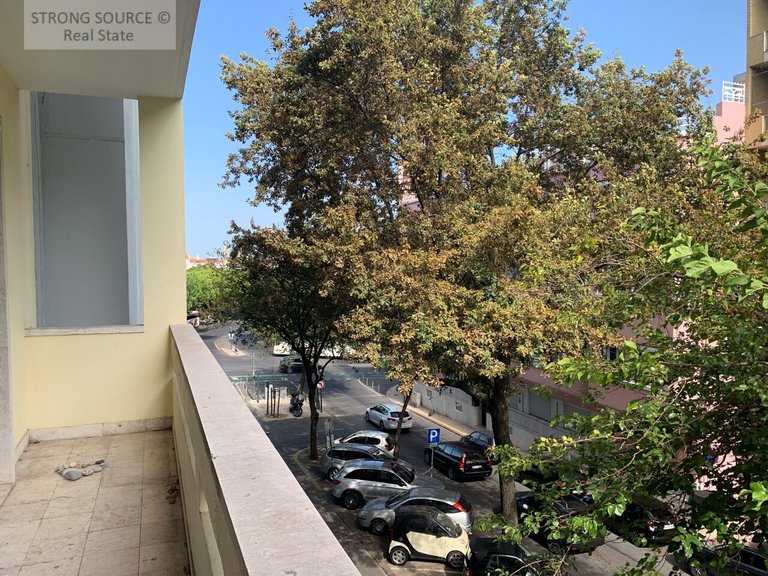 Apartment for Rent in Avenidas Novas, Lisbon 22
