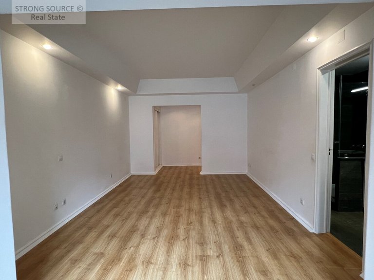 Apartment for Rent in Avenidas Novas, Lisbon 42