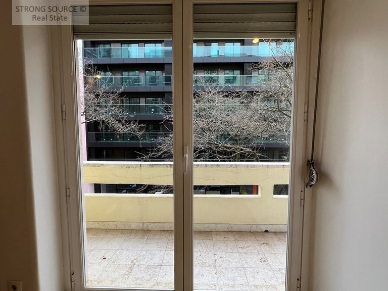 Apartment for Rent in Avenidas Novas, Lisbon 31