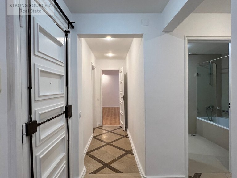 Apartment for Rent in Avenidas Novas, Lisbon 46