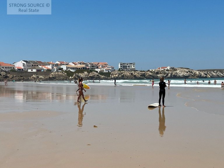 Plot for Sale in Ferrel, Peniche 37