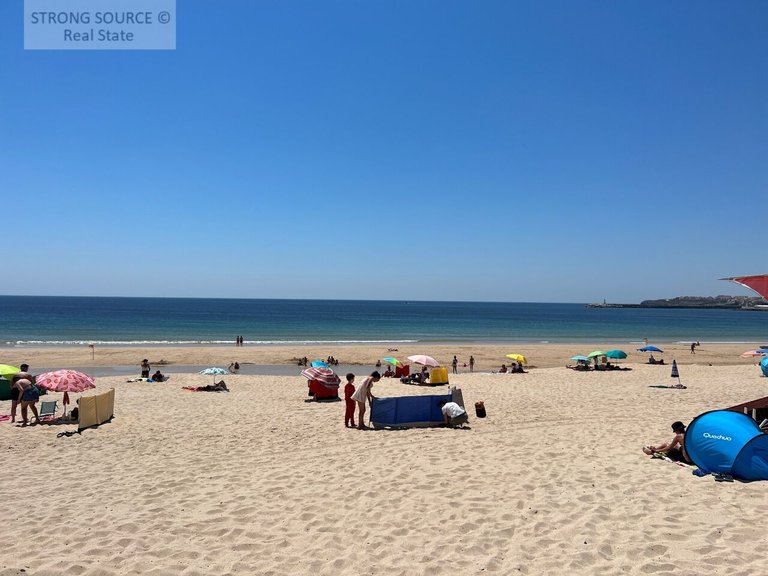 Plot for Sale in Ferrel, Peniche 45