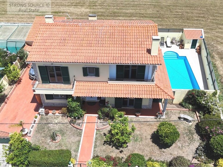 Villa for Sale in União Das Freguesias De Caldas Da Rainha - Santo Onofre E Serra Do Bouro, Caldas Da Rainha 5