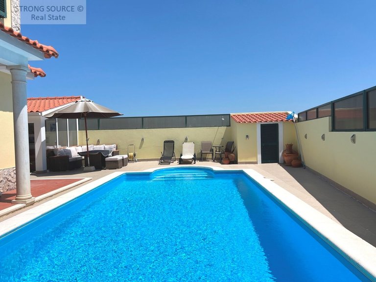 Villa for Sale in União Das Freguesias De Caldas Da Rainha - Santo Onofre E Serra Do Bouro, Caldas Da Rainha 10