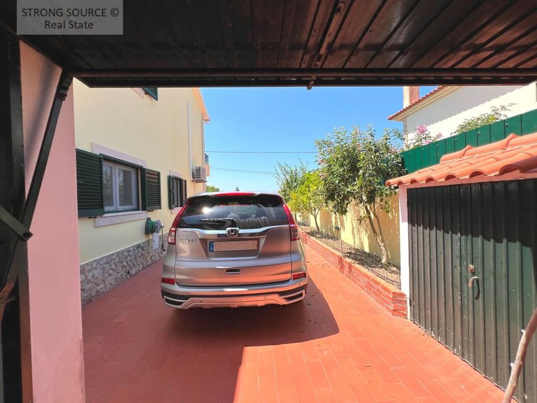 Villa for Sale in União Das Freguesias De Caldas Da Rainha - Santo Onofre E Serra Do Bouro, Caldas Da Rainha 23