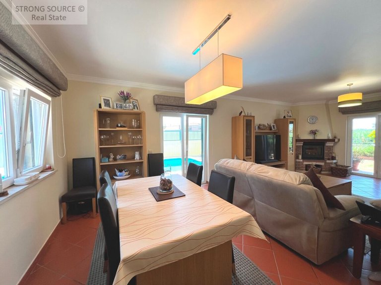 Villa for Sale in União Das Freguesias De Caldas Da Rainha - Santo Onofre E Serra Do Bouro, Caldas Da Rainha 35