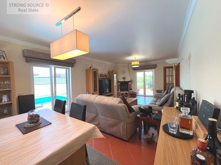Villa for Sale in União Das Freguesias De Caldas Da Rainha - Santo Onofre E Serra Do Bouro, Caldas Da Rainha 36