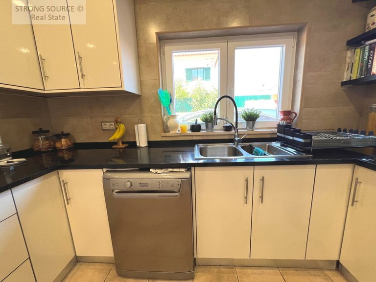 Villa for Sale in União Das Freguesias De Caldas Da Rainha - Santo Onofre E Serra Do Bouro, Caldas Da Rainha 45