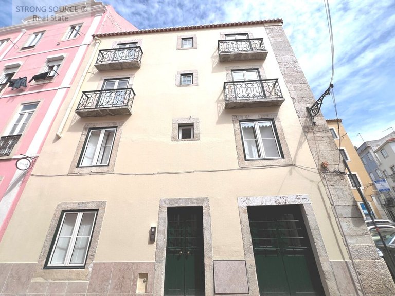 Apartment for Sale in São Vicente, Lisbon 2