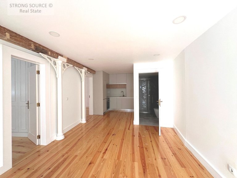 Apartment for Sale in São Vicente, Lisbon 3