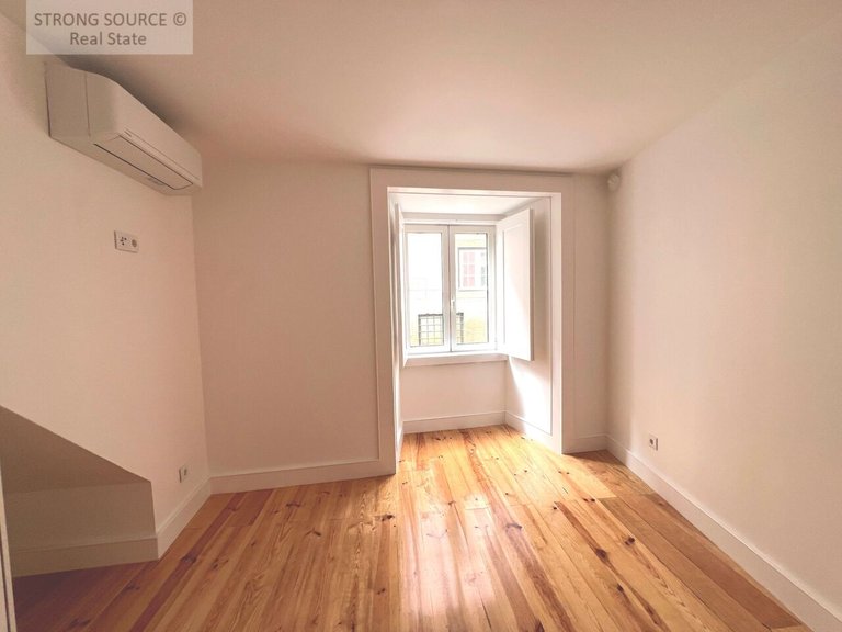 Apartment for Sale in São Vicente, Lisbon 7