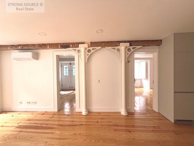 Apartment for Sale in São Vicente, Lisbon 11