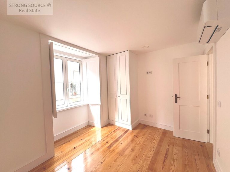 Apartment for Sale in São Vicente, Lisbon 24