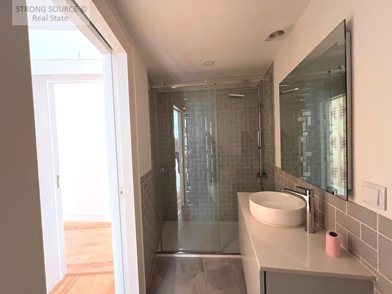 Apartment for Sale in São Vicente, Lisbon 28