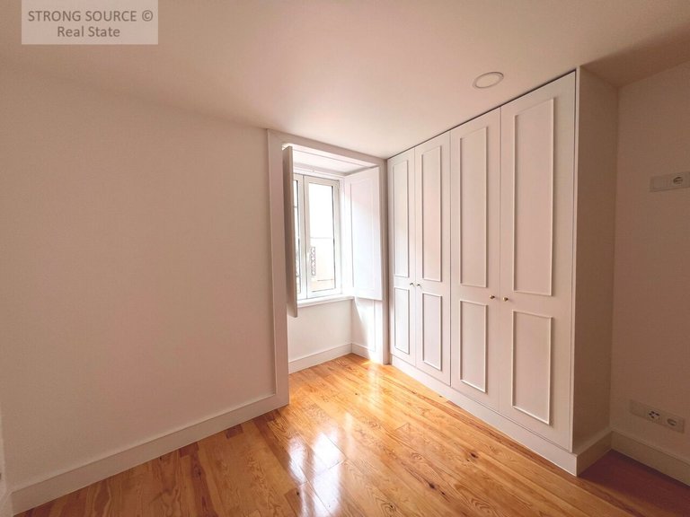 Apartment for Sale in São Vicente, Lisbon 31