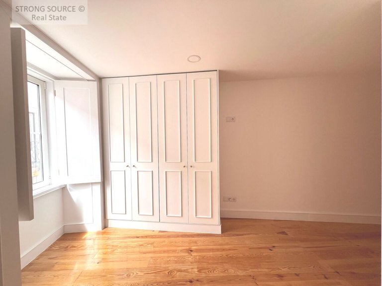 Apartment for Sale in São Vicente, Lisbon 32