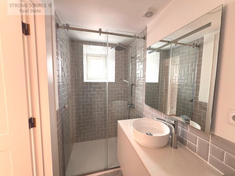Apartment for Sale in São Vicente, Lisbon 43